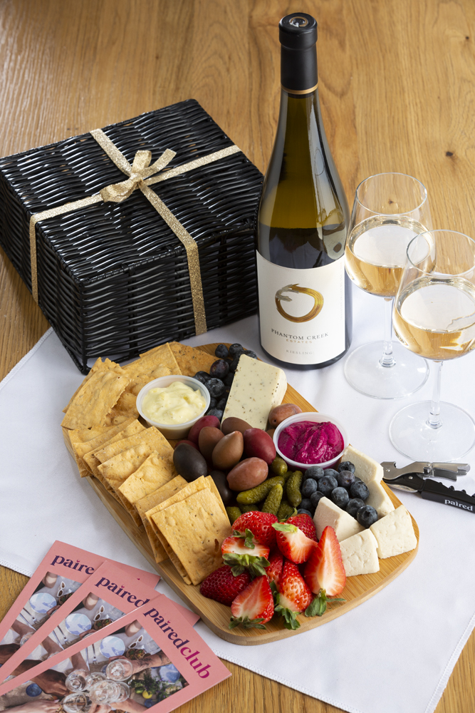 Organic Wine and Plant-based Charcuterie Gift Set